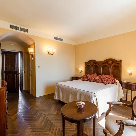 La Di San Francesco Bed & Breakfast 2*