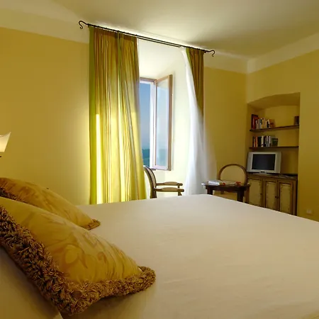 La Di San Francesco Bed and Breakfast 4*