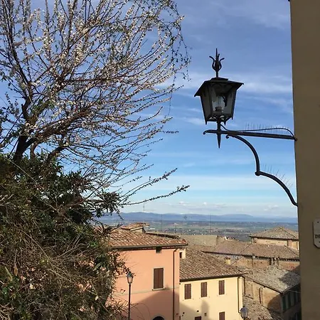 La Di San Francesco Bed & Breakfast 2*